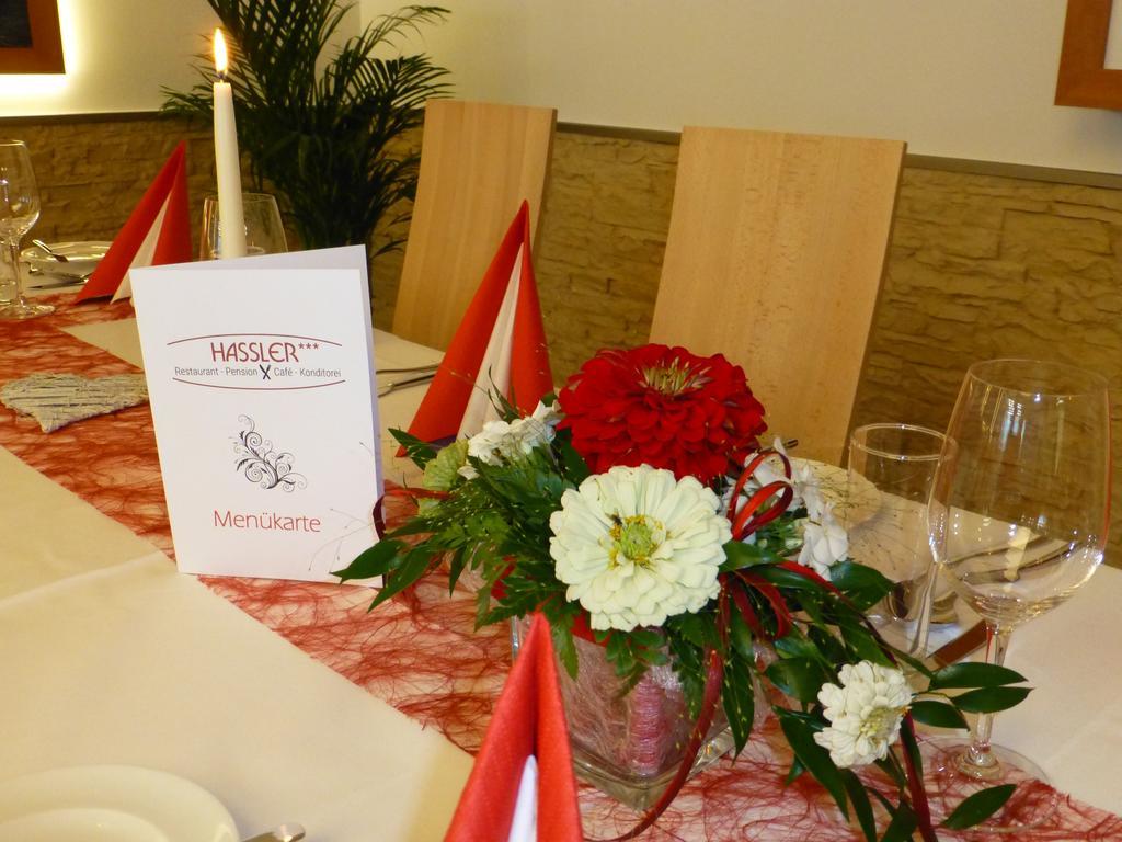Restaurant - Cafe - Pension Hassler Берг  Экстерьер фото